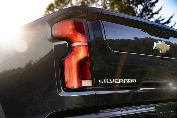 Экстерьер Chevrolet Silverado 2024