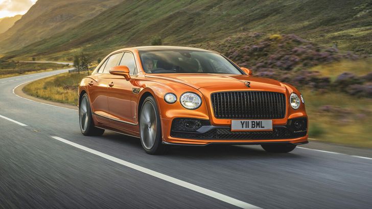 Седан Bentley Flying Spur получил новую флагманскую версию