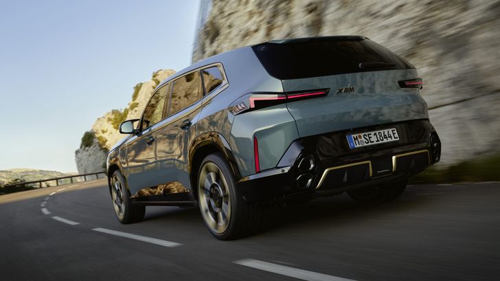 Экстерьер BMW XM