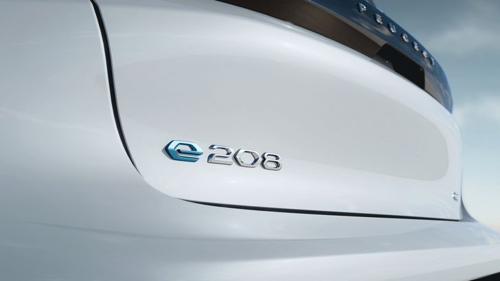Peugeot e-208
