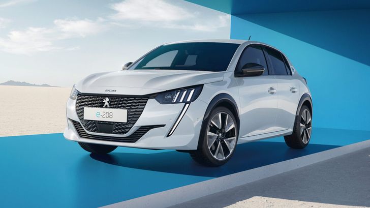 Peugeot e-208 получил более мощный двигатель и увеличенный запас хода