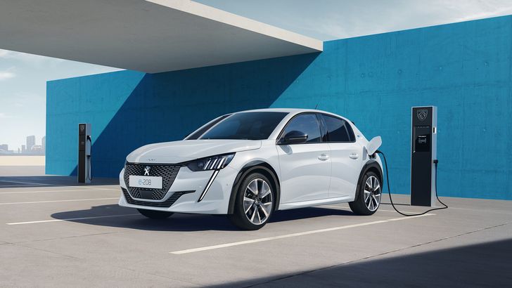 Peugeot e-208
