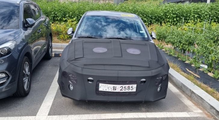 Появились свежие фотографии нового Hyundai Solaris