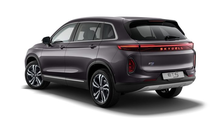 Skywell ET5
