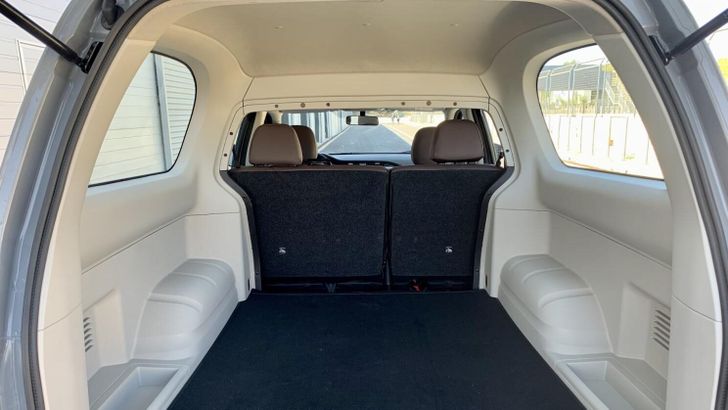 Интерьер обновленного Dongfeng Palaso