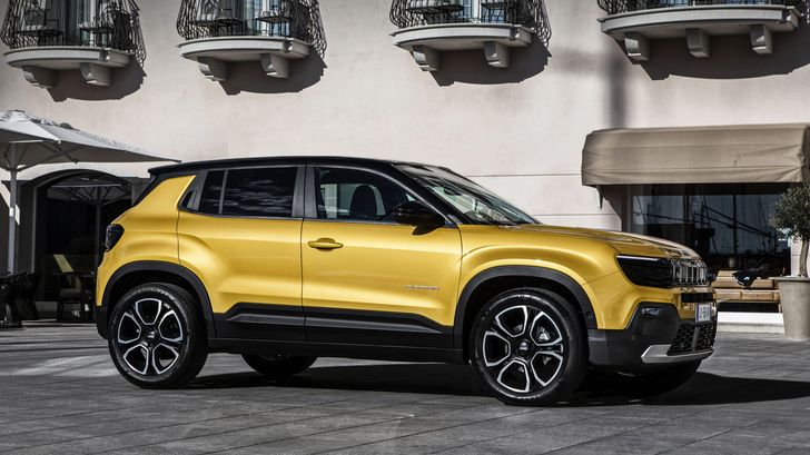 Экстерьер Jeep Avenger