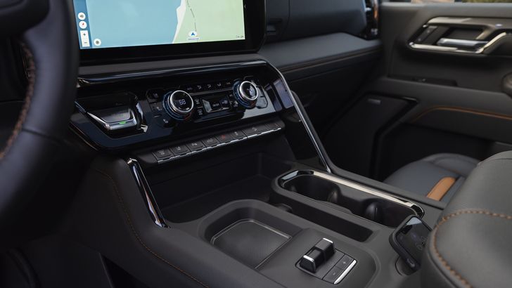 Интерьер GMC Sierra HD 2024