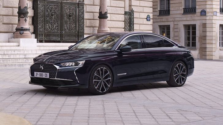 Компания DS Automobiles представила роскошный седан DS 9 Opera Premiere