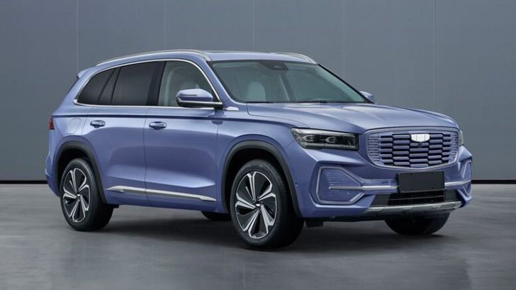 Еще не появившийся в России кроссовер Geely получит новую версию