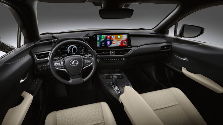 Интерьер Lexus UX 300e