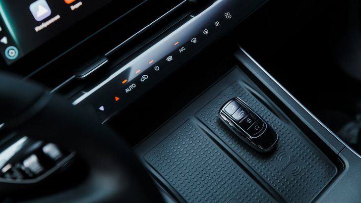 Интерьер Omoda C5