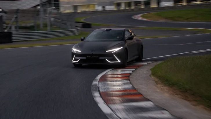 L7 Snake Performance