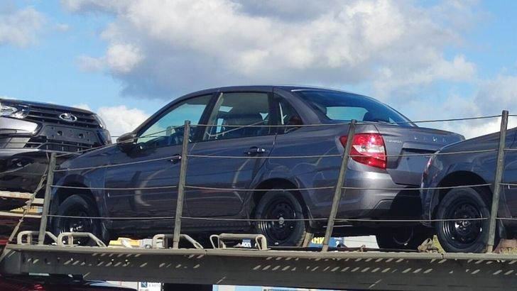 LADA Granta получила новые цвета кузова