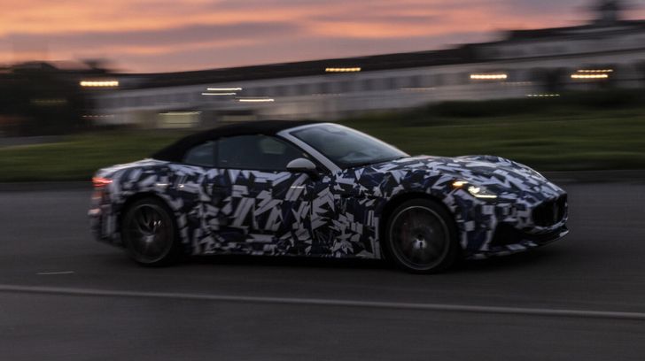 Прототип Maserati GranCabrio в камуфляже