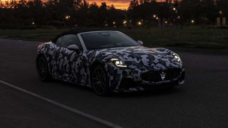 Прототип Maserati GranCabrio в камуфляже