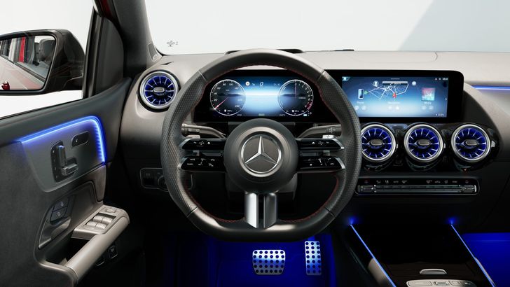 Интерьер Mercedes-Benz B-Class