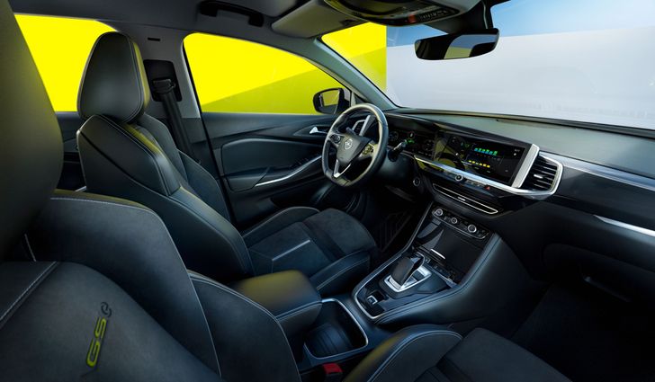 Интерьер Opel Grandland GSe