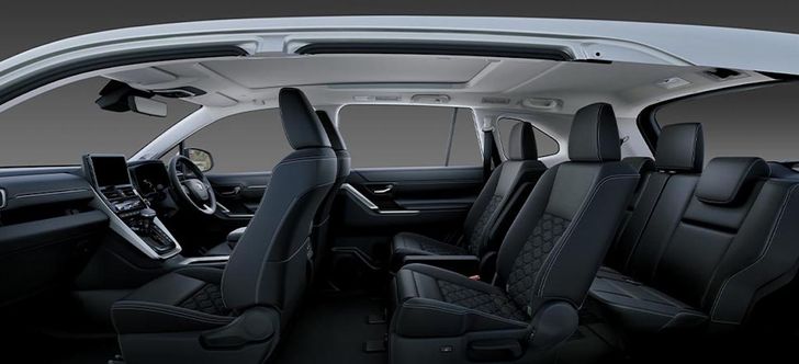 Салон Toyota Innova 2023