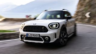MINI Cooper SE Countryman ALL4 Untamed Edition