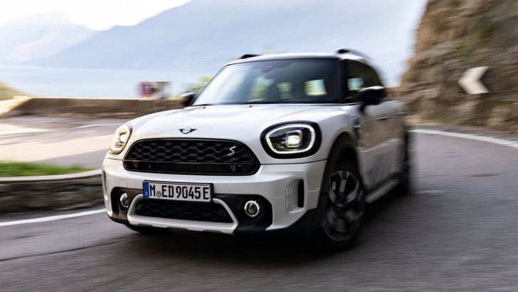 MINI Cooper SE Countryman ALL4 Untamed Edition