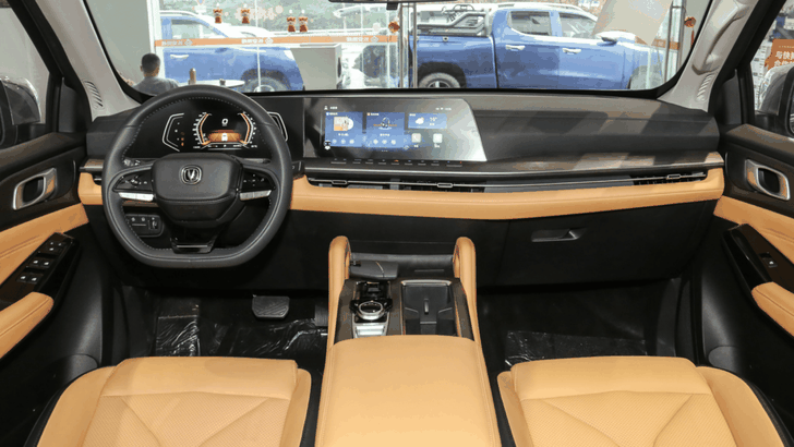 Салон Changan Lantazhe