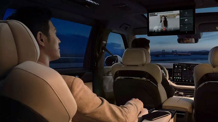 Салон Zeekr 009