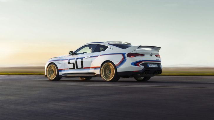 Экстерьер BMW 3.0 CSL