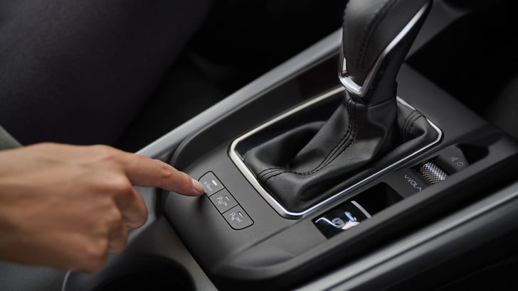 Салон Alfa Romeo Tonale Plug-In Hybrid Q4