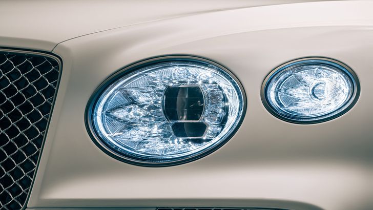 Экстерьер Bentley Bentayga Odyssean Edition