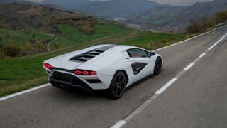 Lamborghini Countach LPI 800-4