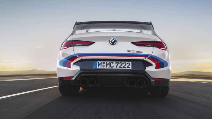 Экстерьер BMW 3.0 CSL