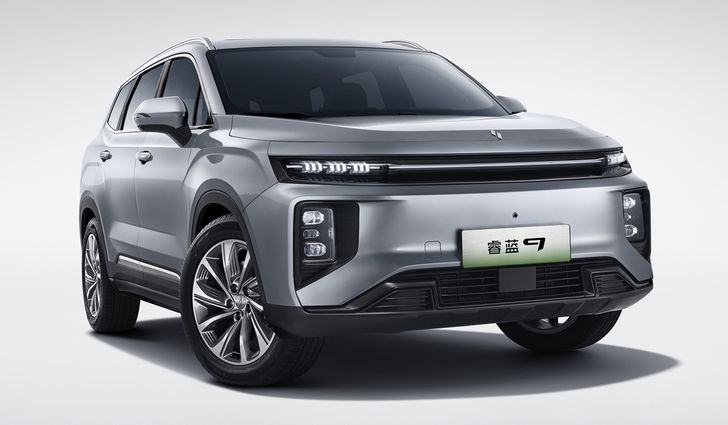 В Китае начались продажи нового электрического кроссовера Livan RL9 за 1,2 млн рублей