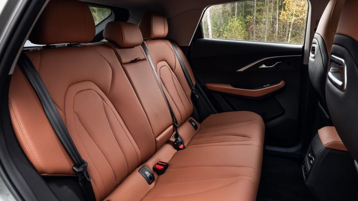 Интерьер Omoda C5