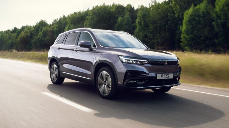 В России с 1 ноября подорожают автомобили одного китайского бренда. Это уже точно