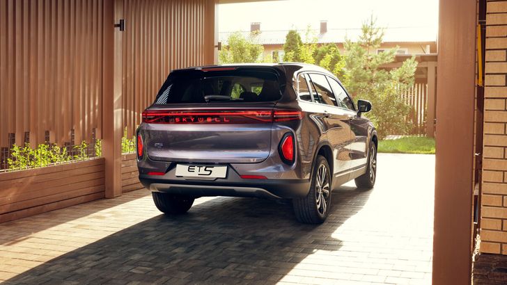 Skywell ET5