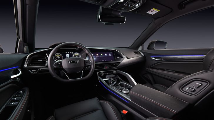 Интерьер Geely Tugella