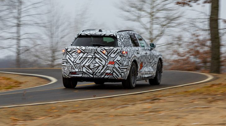 Прототип нового Acura ZDX