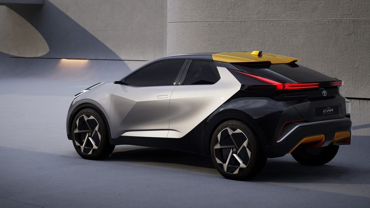 Toyota С-HR Prologue