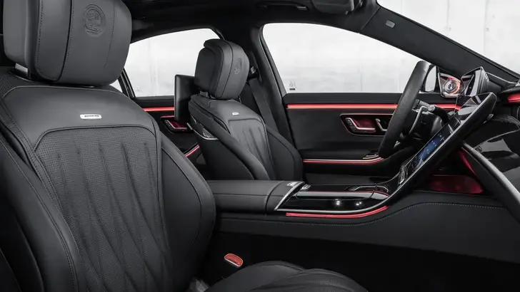 Интерьер Mercedes-AMG S 63 E PERFORMANCE
