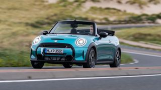 MINI Convertible Seaside Edition