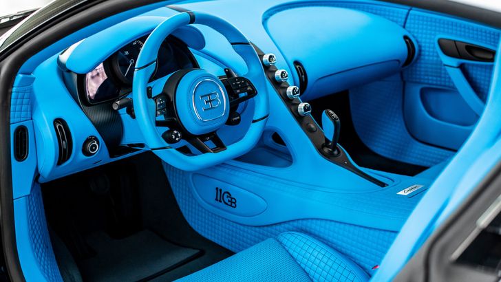 Салон последнего экземпляра Bugatti Centodieci