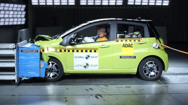 Краш-тест JAC E10x