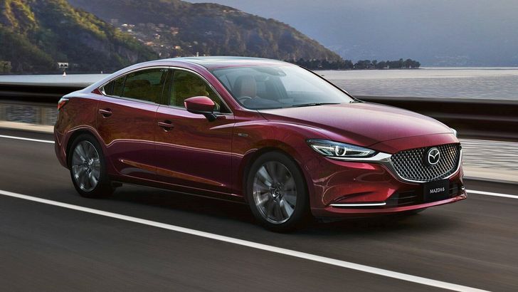 Любимый седан Mazda россиян скоро уйдет в историю