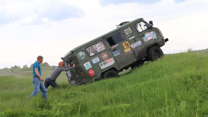УАЗ развеял самые частые слухи о «Буханке» и «Хантере»