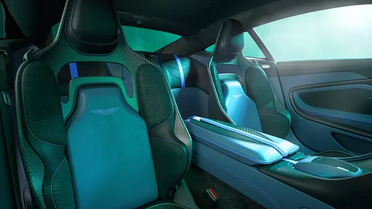 Интерьер Aston Martin DBS 770 Ultimate