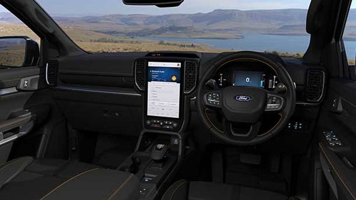 Интерьер Ford Everest Wildtrak