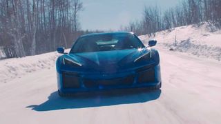 Chevrolet Corvette E-Ray 2024 модельного года. Стоп-кадр видеотизера Chevrolet