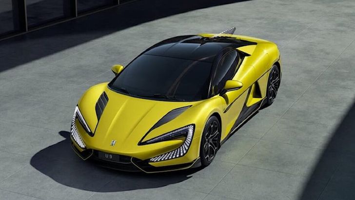 В Китае готовят впечатляющий суперкар мощностью почти 1300 лошадиных сил