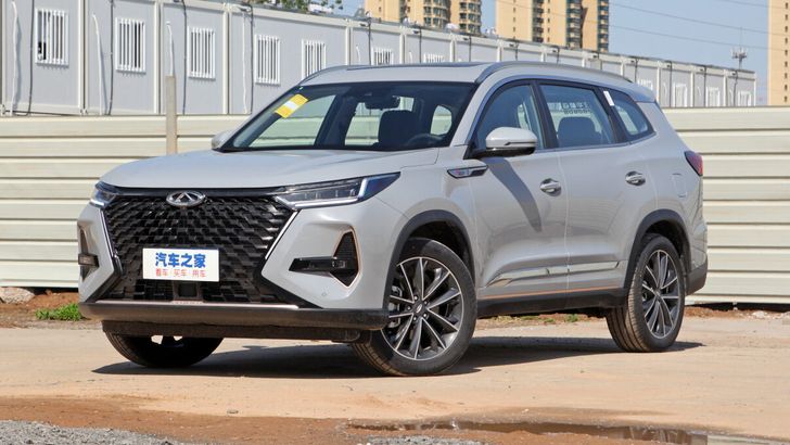 Новый семиместный кроссовер Сhery показали вживую