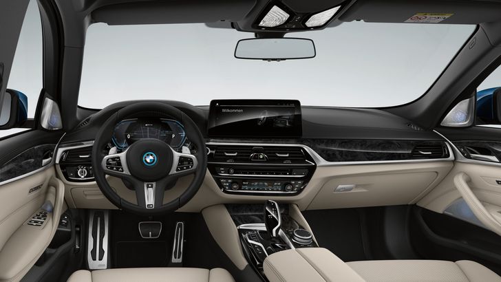 Салон BMW 5 50th Anniversary Edition